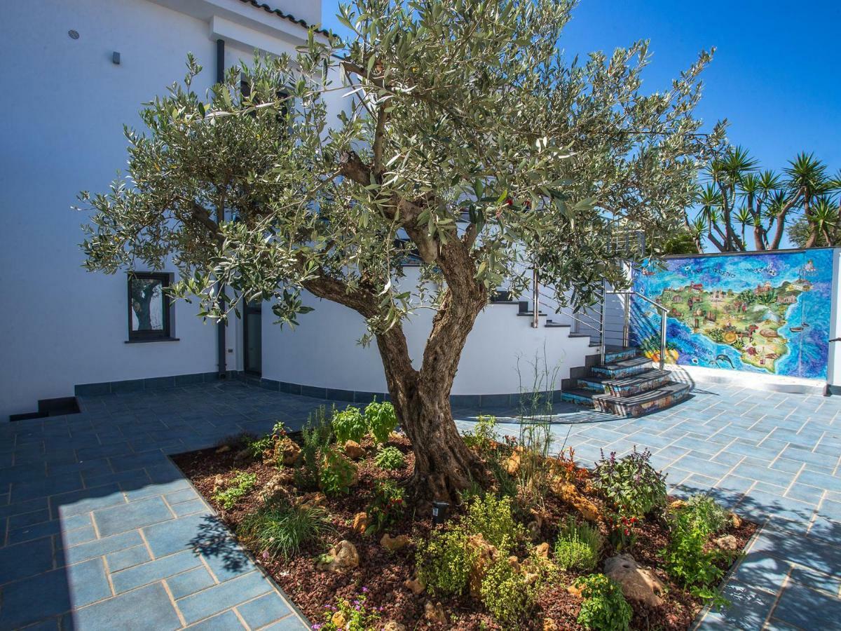 Bed and Breakfast Tra Le Braccia Di Morfeo Terrasini Zewnętrze zdjęcie